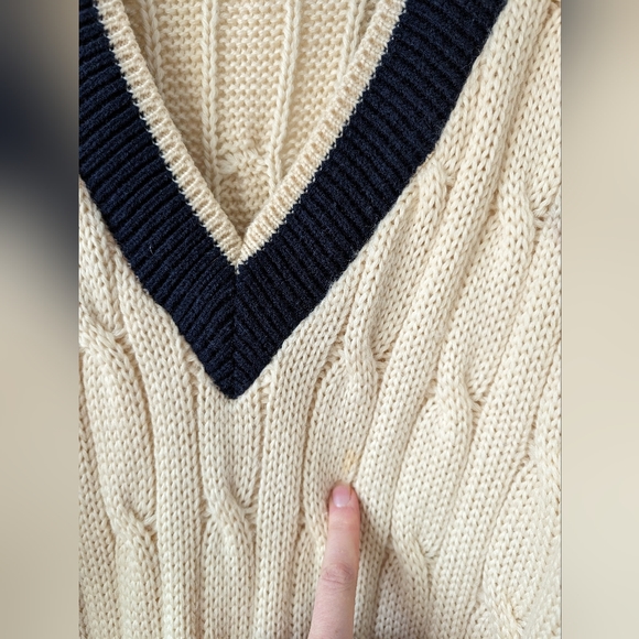 Silver Fleece Pure Australian Wool Contrast Longline Cable Knit sweater, size XL - Picture 9 of 10